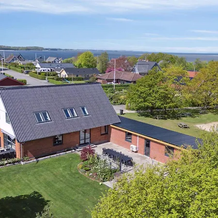 Near And Golf With Multi-purpose Villa *