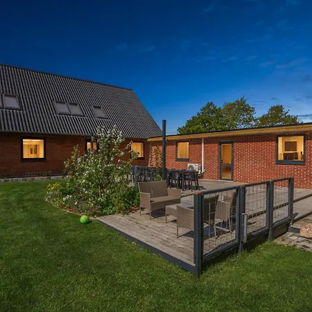 Near And Golf With Multi-purpose Villa Farsø
